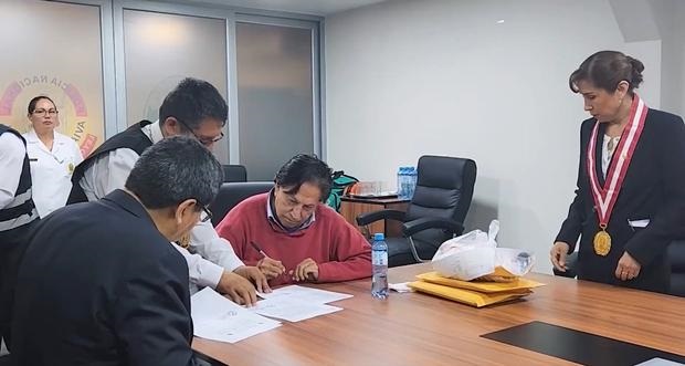 Alejandro Toledo pasó su primera noche como recluso del penal de Barbadillo