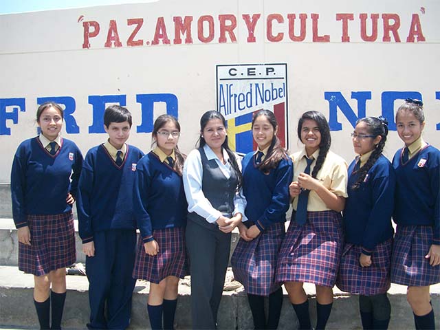 Colegio Alfred Nobel se integra al programa escolar de Trujillo en Línea