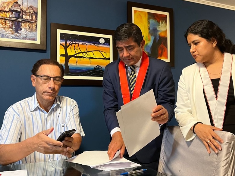 Ministerio Público allanó esta madrugada viviendas  de Martín Vizcarra y Edmer Trujillo 