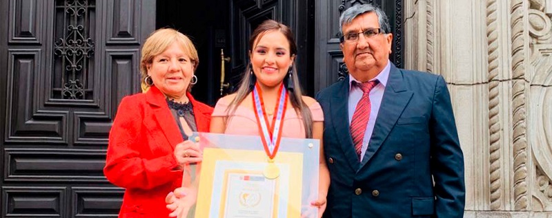 Alumna de la UCV recibe Orden al Mérito a la Mujer del Año 2019