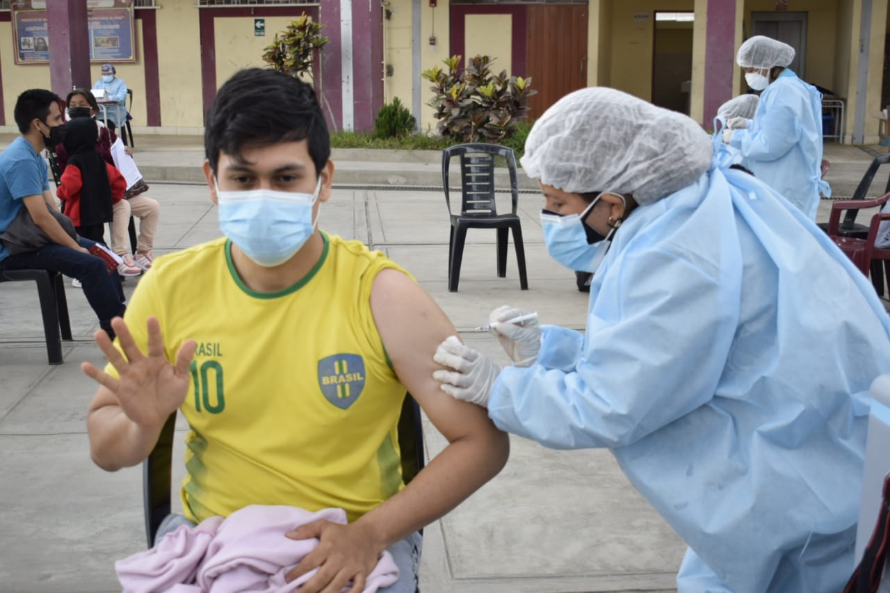 Confirman llegada de 120 mil dosis de vacunas a La Libertad