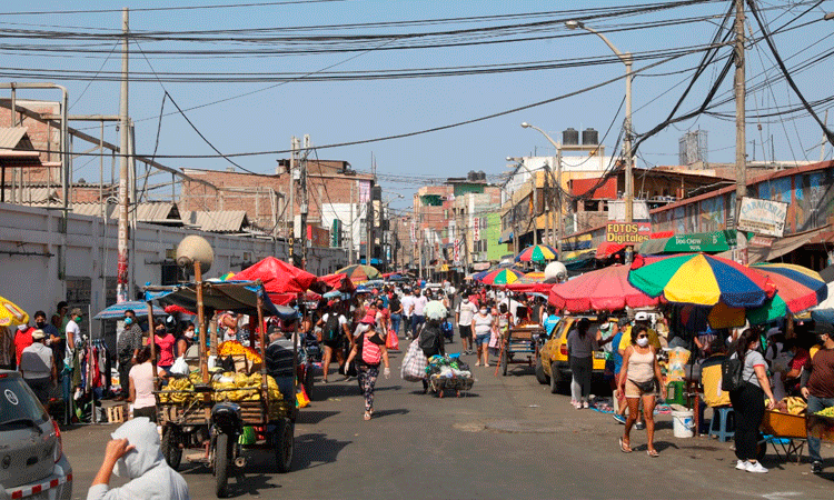 Preparan operativos para reubicar a ambulantes de calles trujillanas	