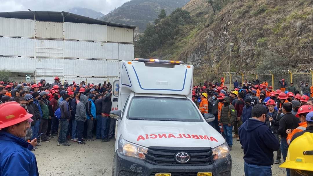 Pataz: Realizan levantamiento de cadáver de minero que falleció dentro de socavón