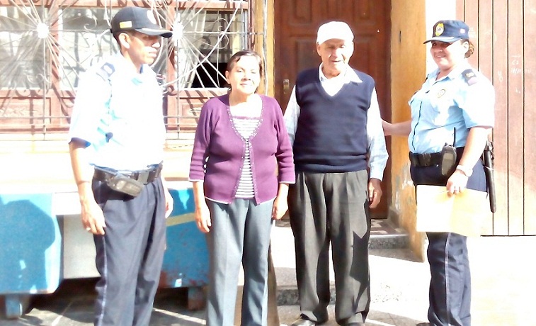 Dos ancianos y una niña extraviados fueron devueltos a sus familias 