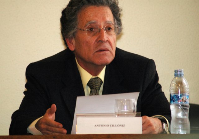 Antonio Cillóniz presentará su obra completa en Trujillo