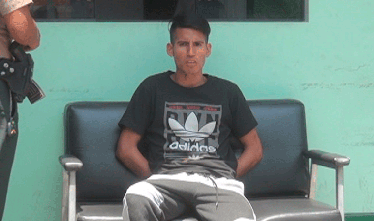 Trujillo: Sujeto aprovechó que pasajera dormía para hurtar su celular en un bus