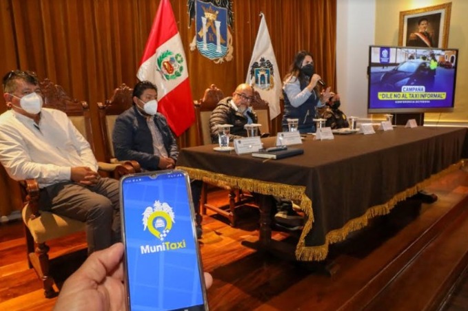 Lanzan aplicativo para formalizar taxis en Trujillo