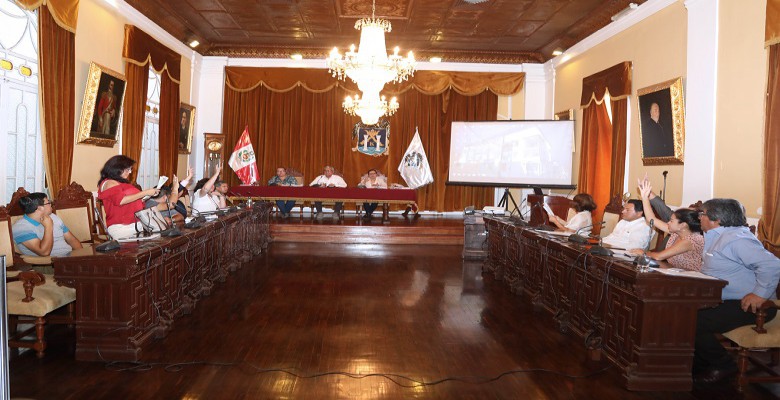 Concejo provincial aprueba libre desafiliación de taxistas trujillanos a empresas