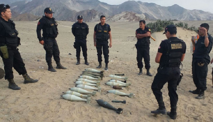 Hallan abundante armamento militar abandonado en Paiján