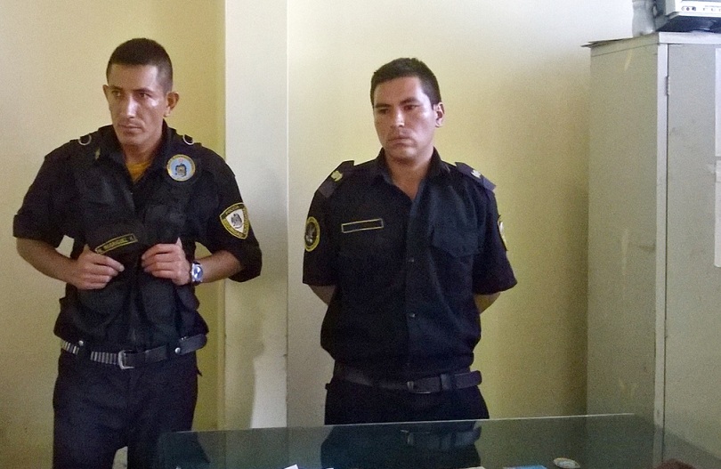 Arrestan a dos sujetos que se hacían pasar como serenos de la MPT