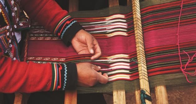 Ministra de Cultura presenta tiendas virtuales de Ruraq Maki para comercializar artesanía peruana