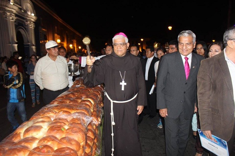 Se clausuró el XVII Festival Navideño de Luces y Colores en la Plaza de Armas de Trujillo