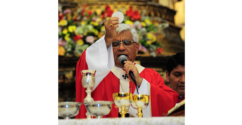 Presidente de la CEP y Arzobispo de Trujillo celebra 44 Años de ordenación 