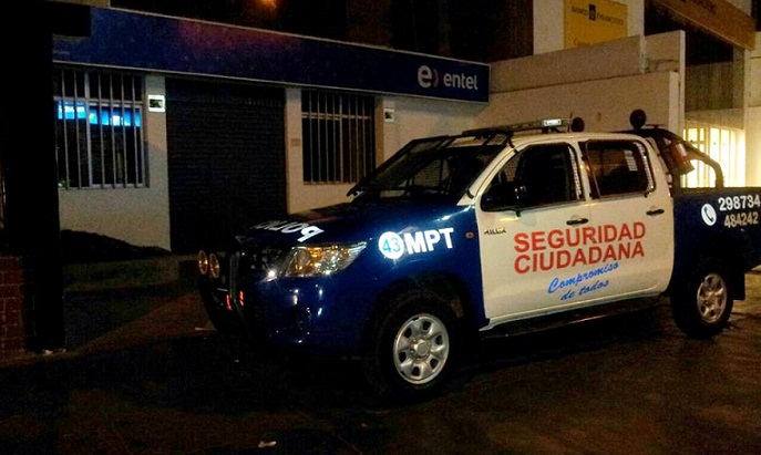 Serenos frustran robo de decenas de equipos móviles de operadora de telefonía