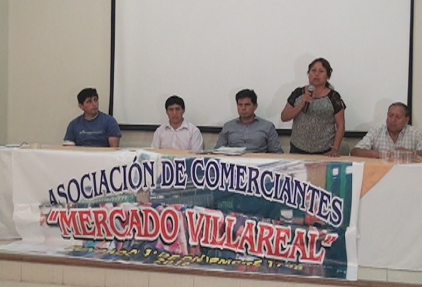 Trujillo: Vendedores de mercado Villarreal exigen devolución de puestos