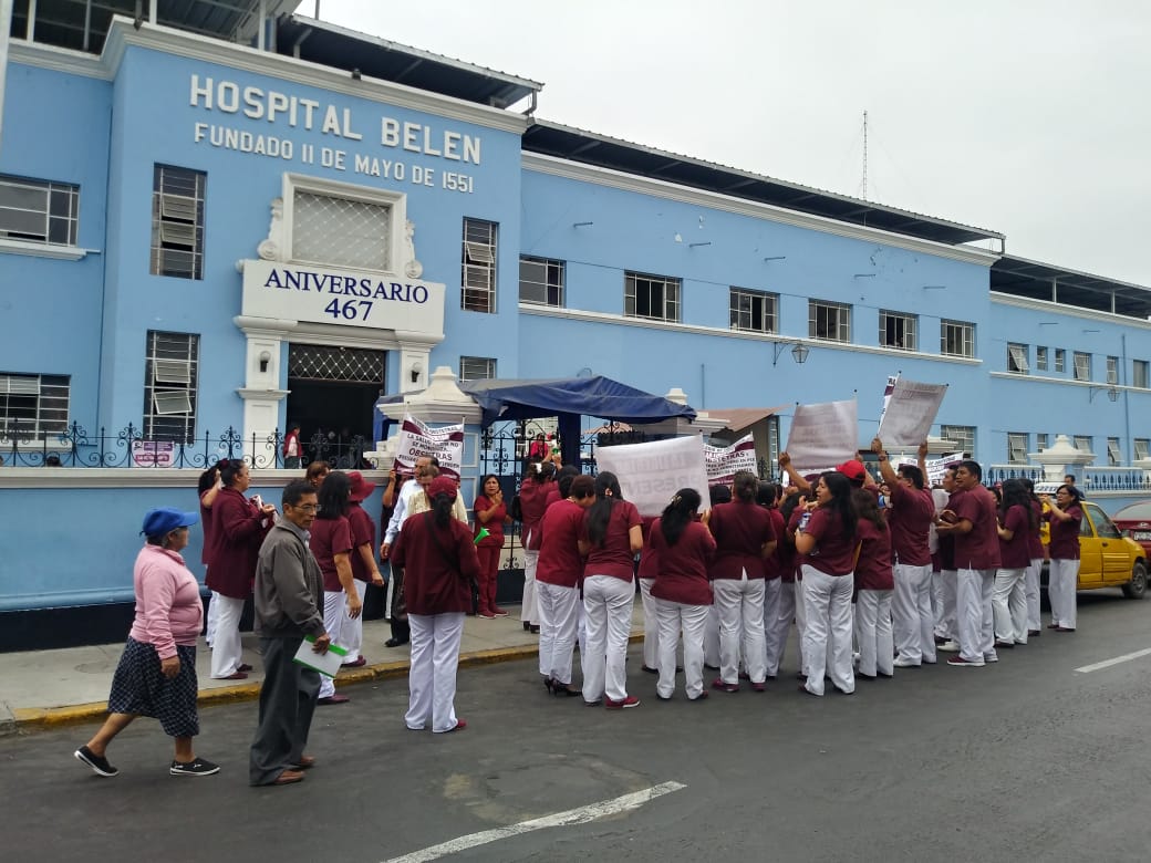 Quince mil atenciones suspendidas por huelga de obstetras liberteñas