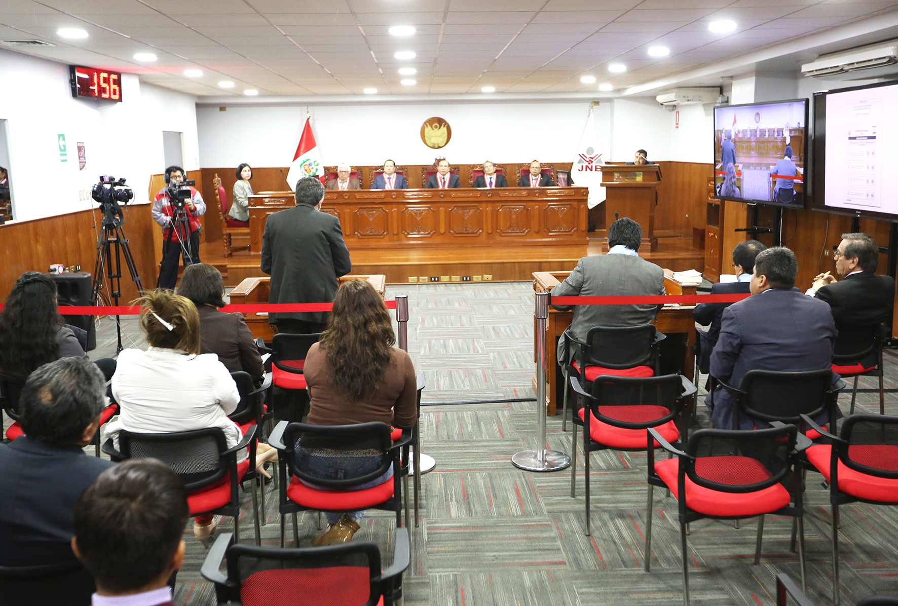 JNE confirma diseño de cédula de referéndum elaborado por la Onpe