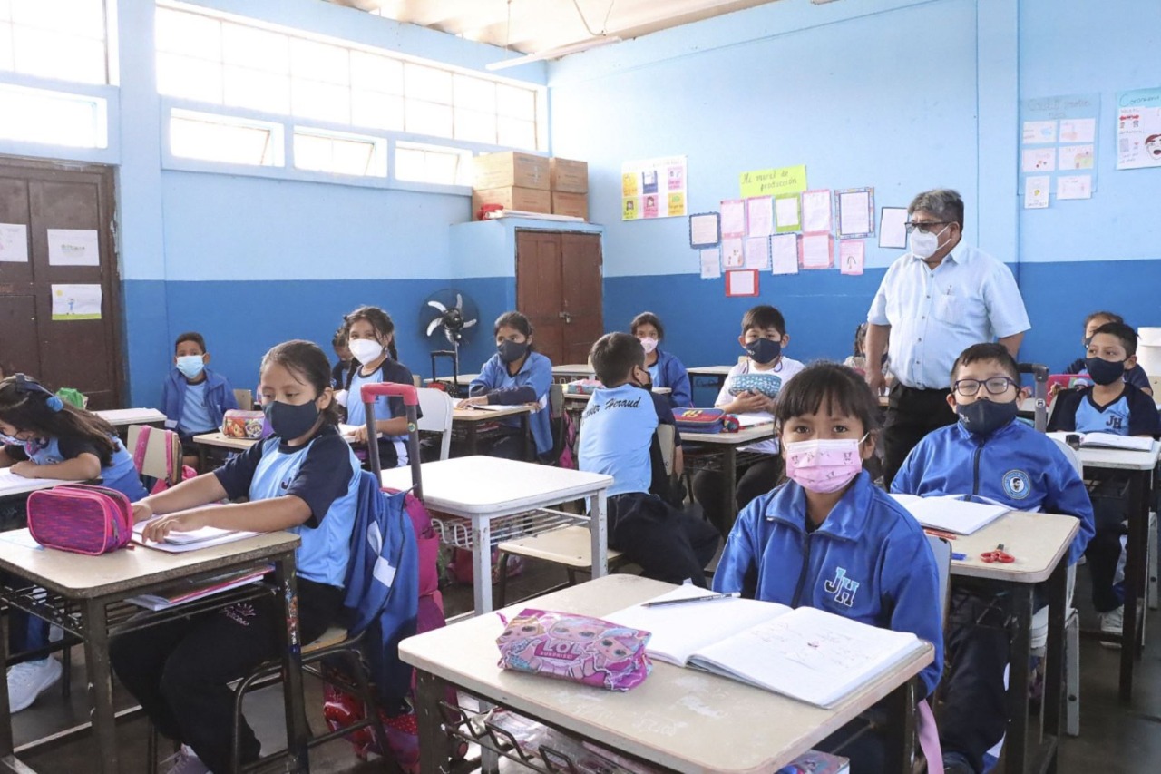 La Libertad: El 2 % de escolares abandonaron sus estudios