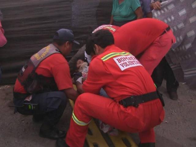  Niña y su abuelo fueron atropellados por bus de transporte urbano