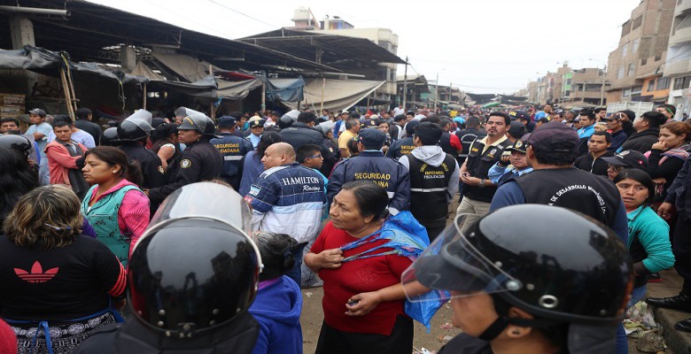 Trujillo: municipalidad recupera avenida La Unidad invadida por más de 420 ambulantes