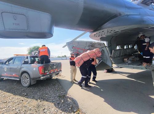 Disponen helicóptero del Ejército para traslado de ayuda humanitaria a provincias de Pataz y Bolívar