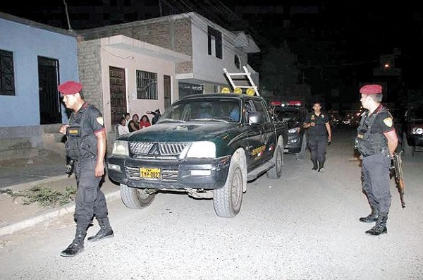 Florencia de Mora: Sicarios balean a futbolista y a su familia en presunto acto de venganza