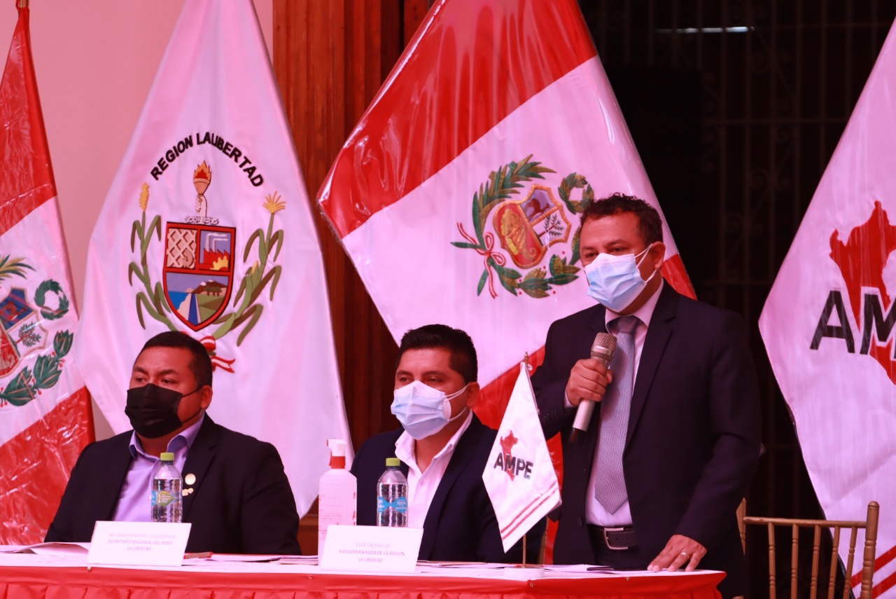 Vicegobernador de La Libertad pide a congresistas que intercedan para terminar hospitales de Huamachuco y Virú