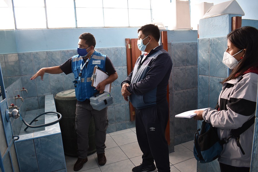 Detectan 213 colegios públicos con el servicio de agua potable cortado