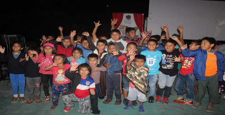 Moche: pobladores asisten a proyección gratuita del programa edil ‘Barrio Cine’