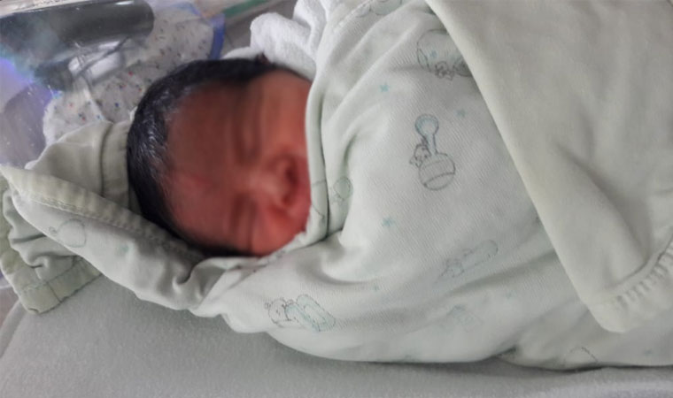 Bebé abandonado está en hospital Regional y piden apoyo con leche y pañales