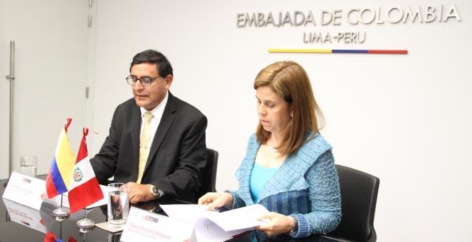 Jóvenes peruanos pueden postular a Beca 18 Internacional para estudios en Colombia