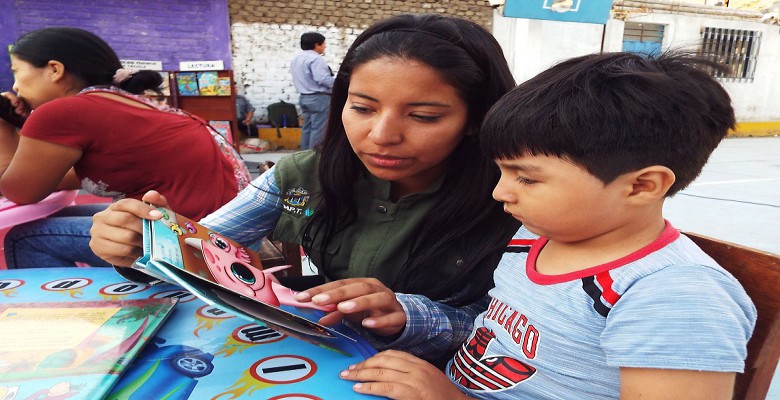 Trujillo: programa municipal ‘Biblioteca en el parque’ llegó hasta sector III de Cerro Pesqueda