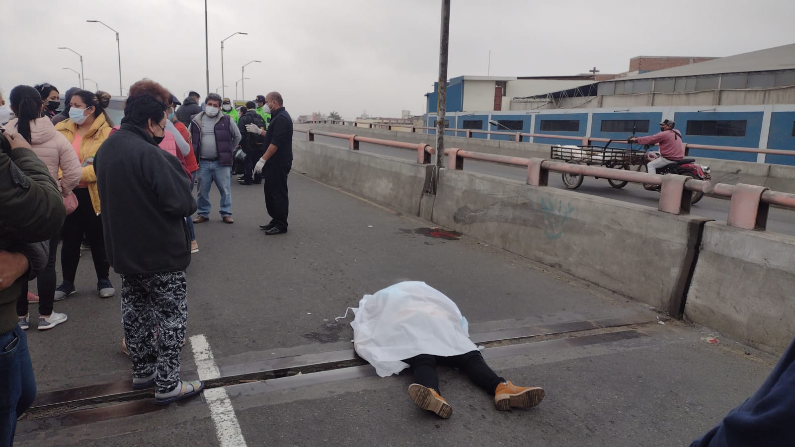 Pareja de esposos fallecen en accidente de tránsito en Trujillo