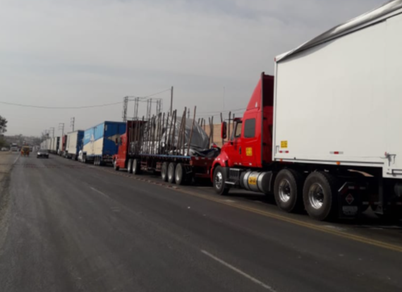 Moche: desbloquean la Panamericana Norte mientras se realiza mesa de diálogo con ministro 