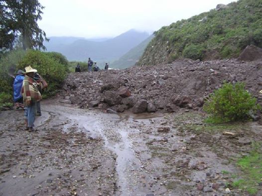 Disponen atención de emergencia en caseríos de Bolívar aislados por caída de puentes 