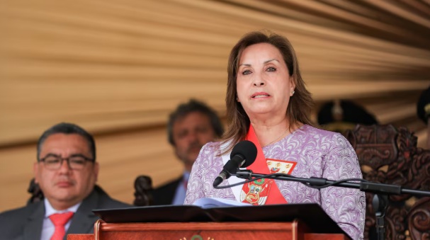 Personas cercanas a la presidenta Boluarte habrían obtenido contratos con el Estado