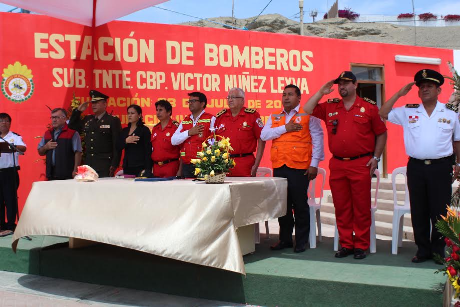Inauguran compañía de Bomberos Voluntarios en Huanchaco Beach