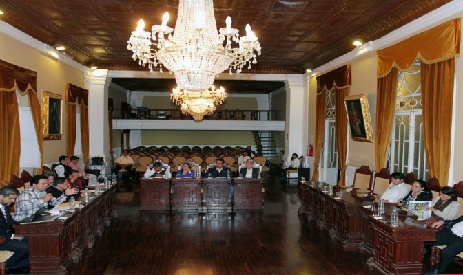 Carlos Vilchez Pella es nombrado director de la Caja Municipal de Trujillo