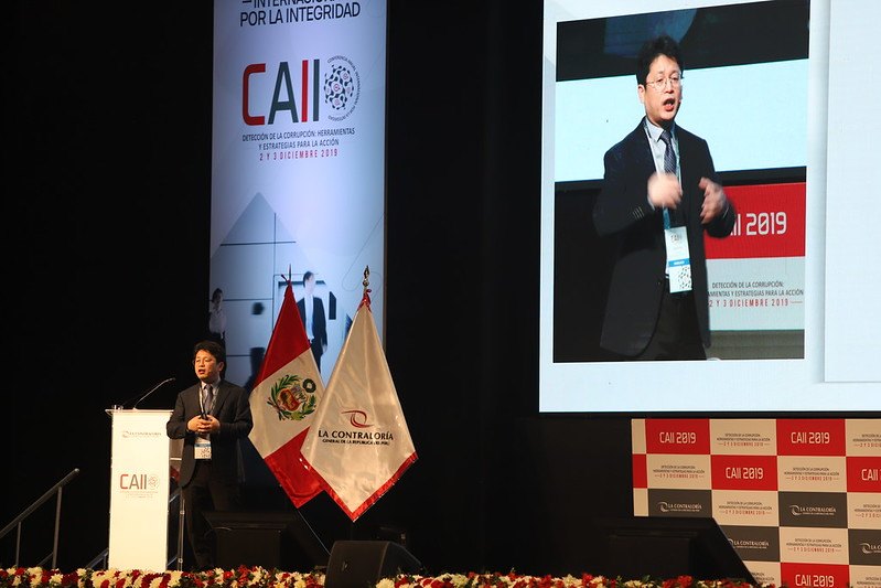 “Administración pública no puede estar separada de política anticorrupción”