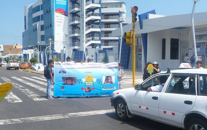  Realizaron campaña contra la contaminación sonora en calles de Trujillo