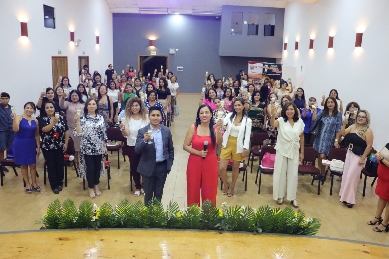 El 60 % de emprendedores en el país son mujeres