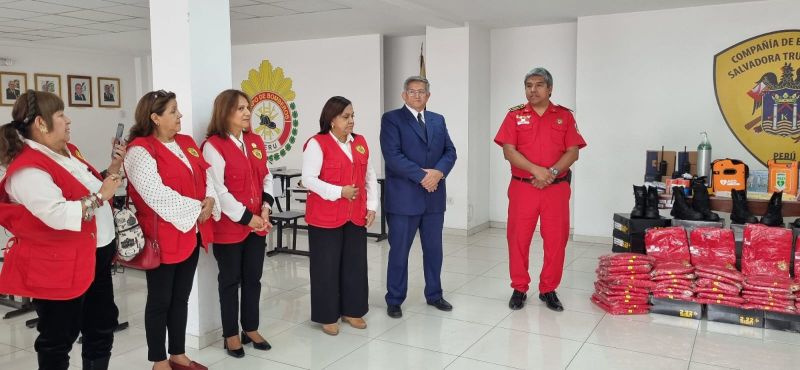 Municipalidad provincial entregó S/ 60 mil más por subvención a Bomberos de Trujillo 