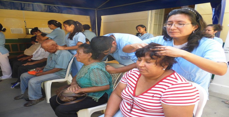 Más de 300 personas se beneficiaron en campaña de salud gratuita