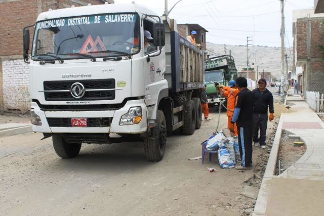 Salaverry: municipio realizó campaña de inservibles contra enfermedades infecciosas