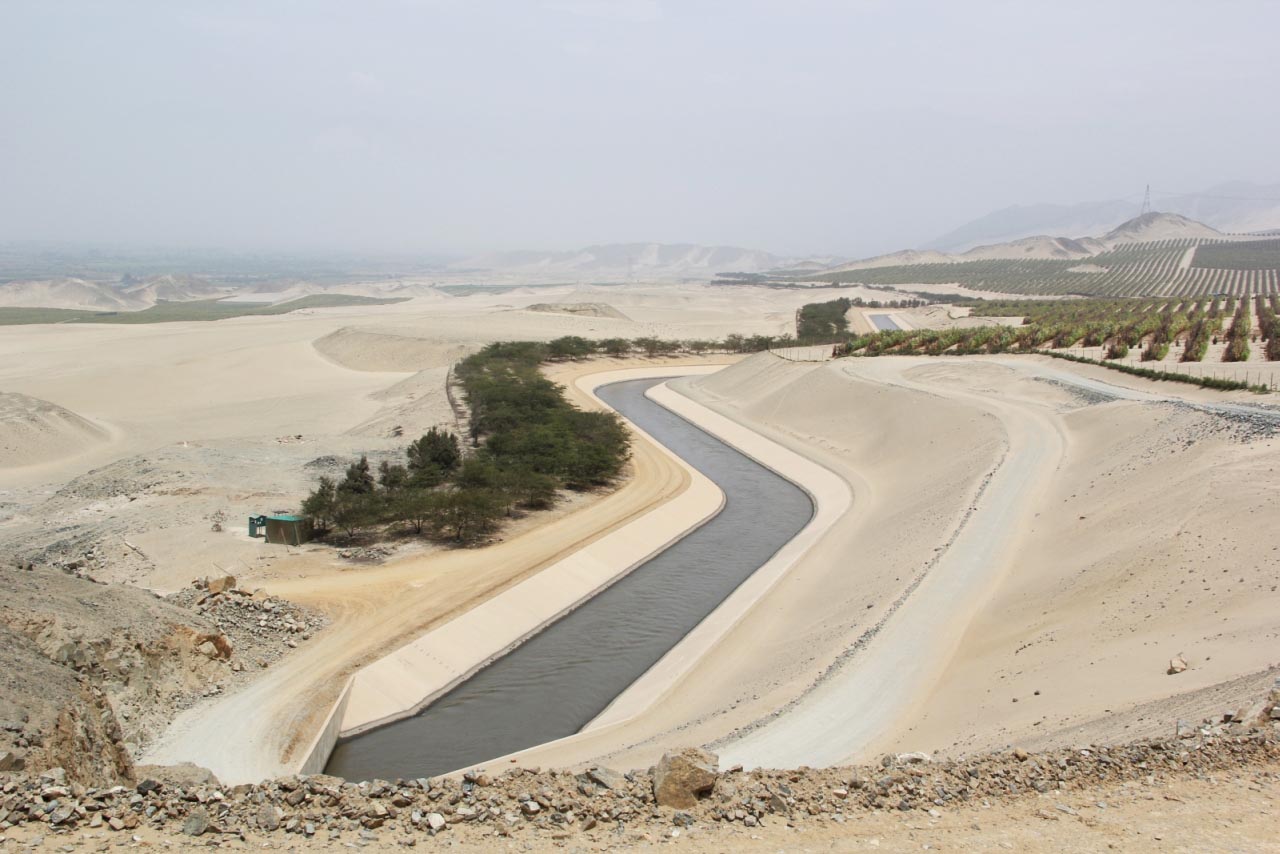 Advierten prohibición de uso de caminos del canal madre de Chavimochic