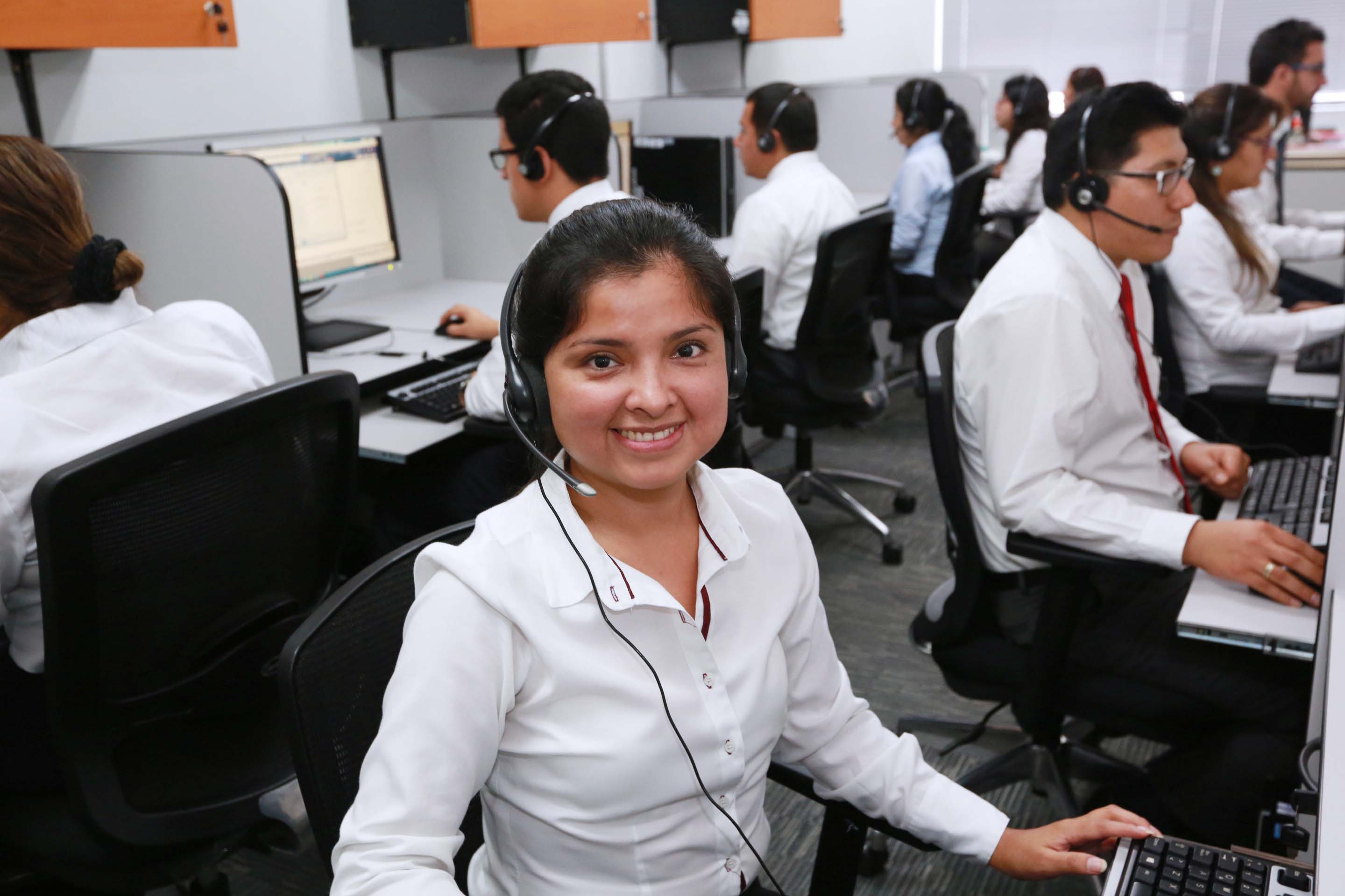 Canales de atención de la Sunarp brindaron asesoría gratuita a más de 57 mil personas a nivel nacional