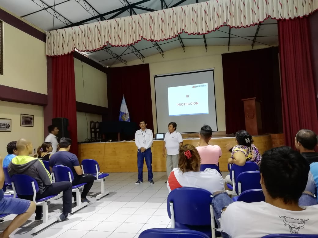 Capacitan a más de 30 pescadores artesanales en Salaverry