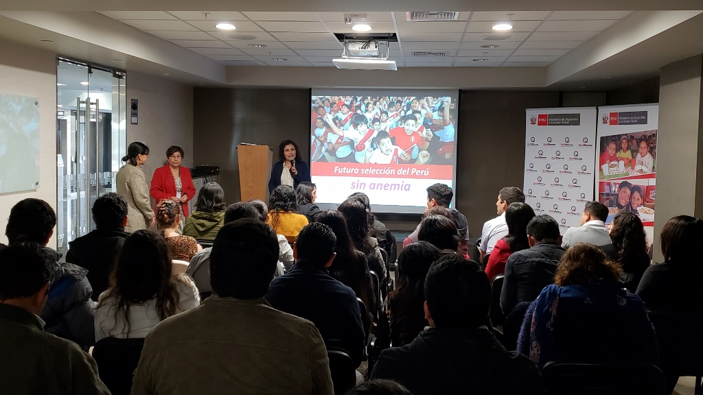 Qali Warma capacitó a especialistas alimentarios en preparación de platos para prevenir la anemia