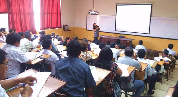  Presentan modelos de acreditación de calidad educativa en taller macrorregional