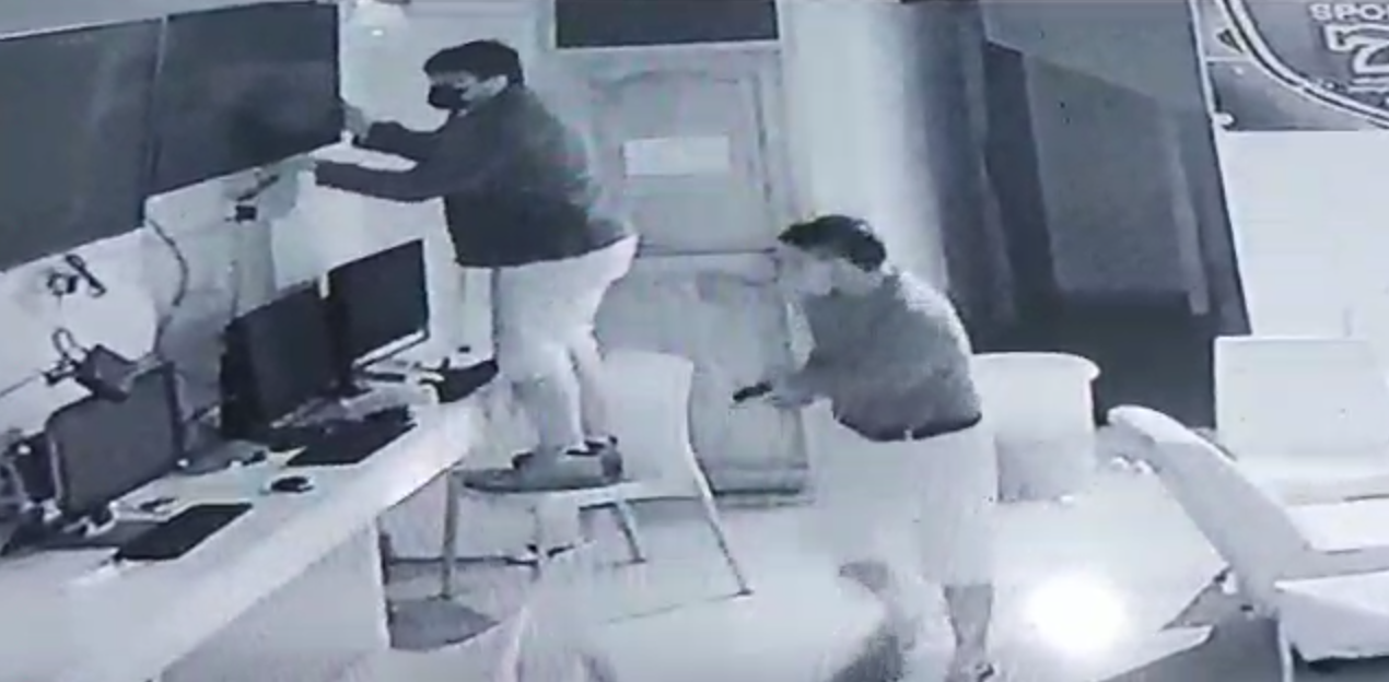 Huanchaco: sujetos asaltan local de apuestas y se llevan S/ 50 000 